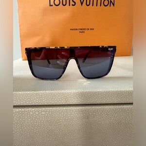 Quay Australia Flat top Sunglasses